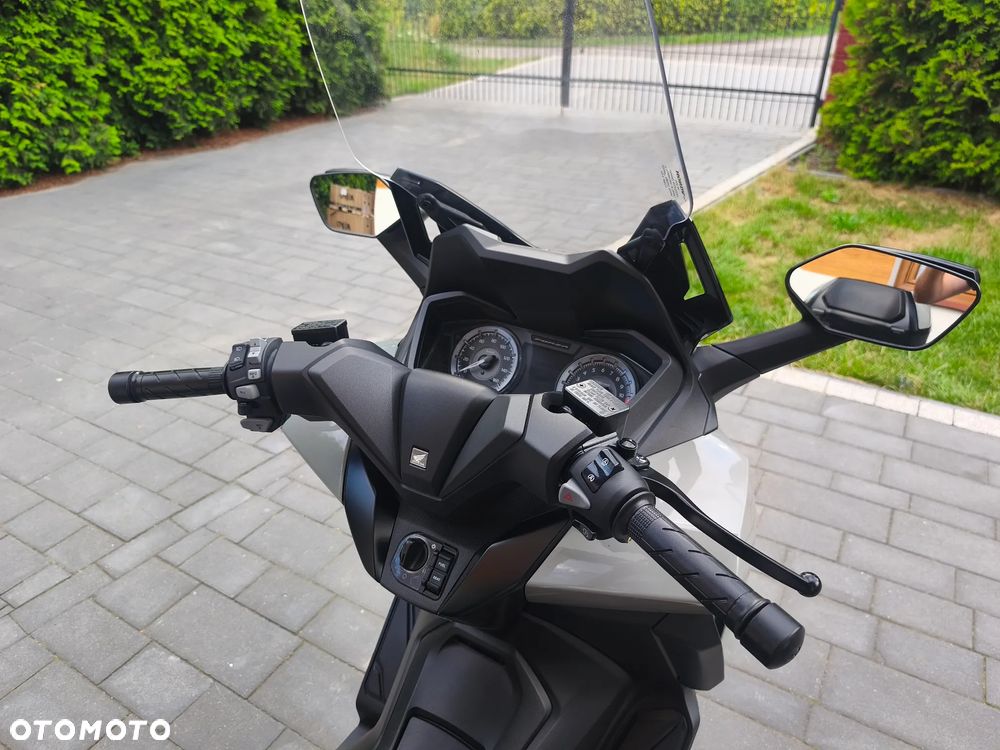 Honda NSS - 13