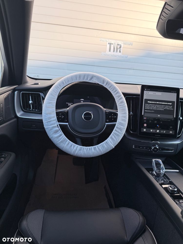 Volvo XC 60 B5 B AWD Plus Black Edition - 8
