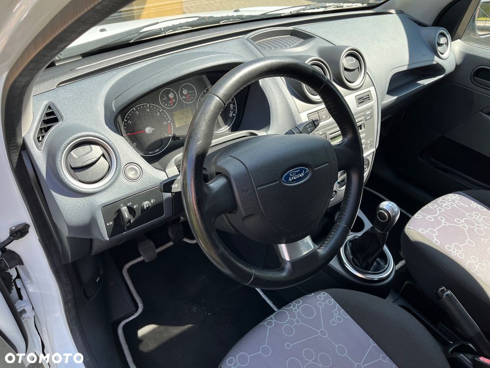 Ford Fiesta 1.4 Ambiente - 6