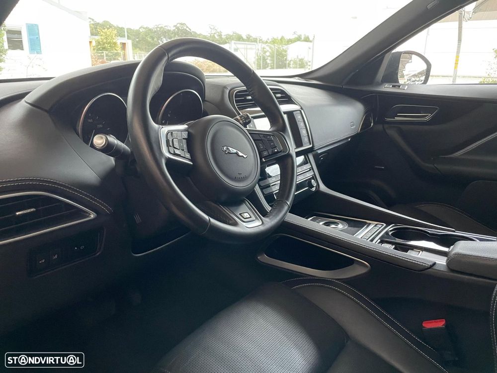 Jaguar F-Pace 2.0 i4D R-Sport Aut. - 7