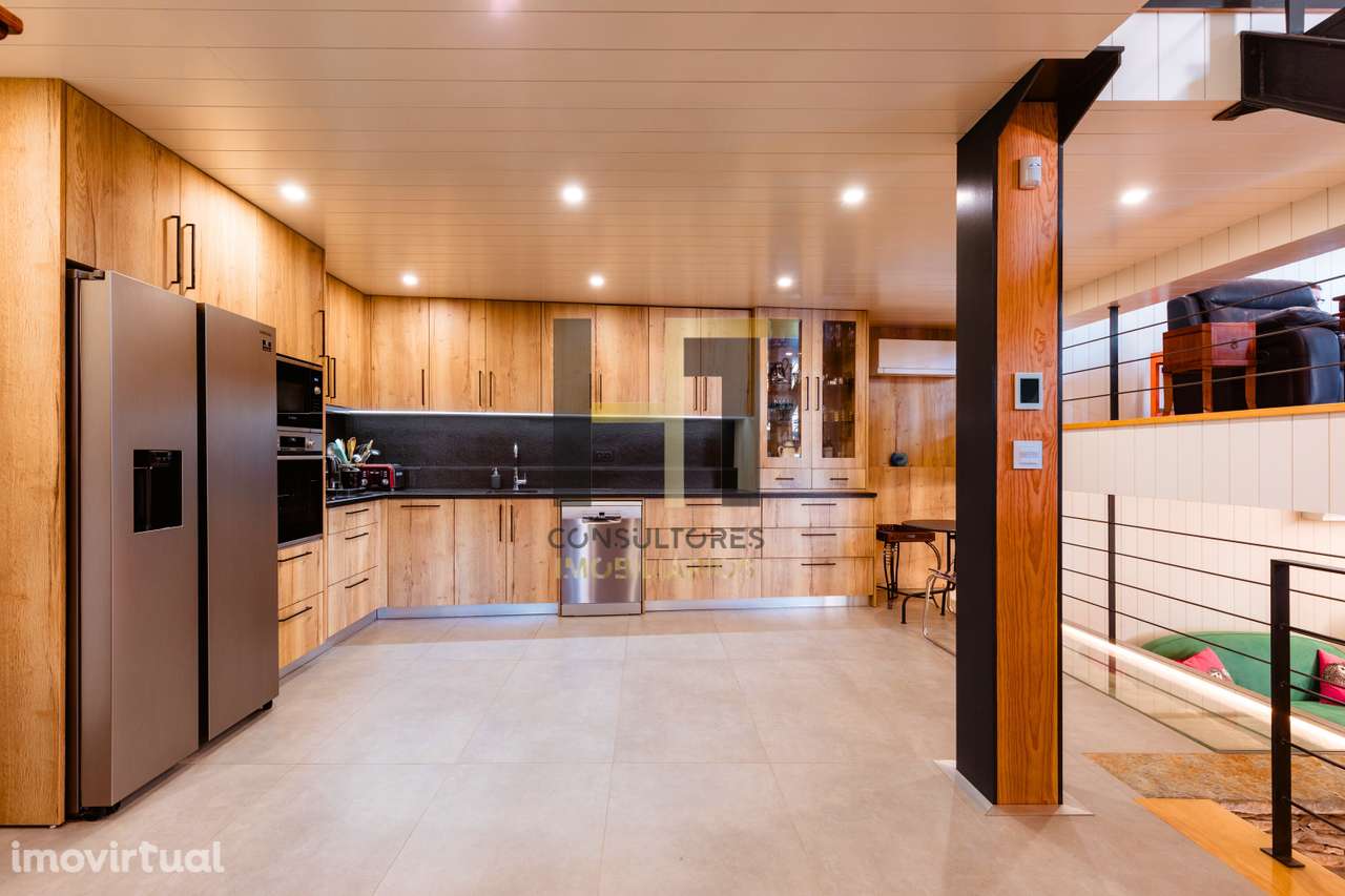 Moradia T4 em Crestuma, Vila Nova de Gaia | Vista Rio Douro | Piscina - Grande imagem: 3/33