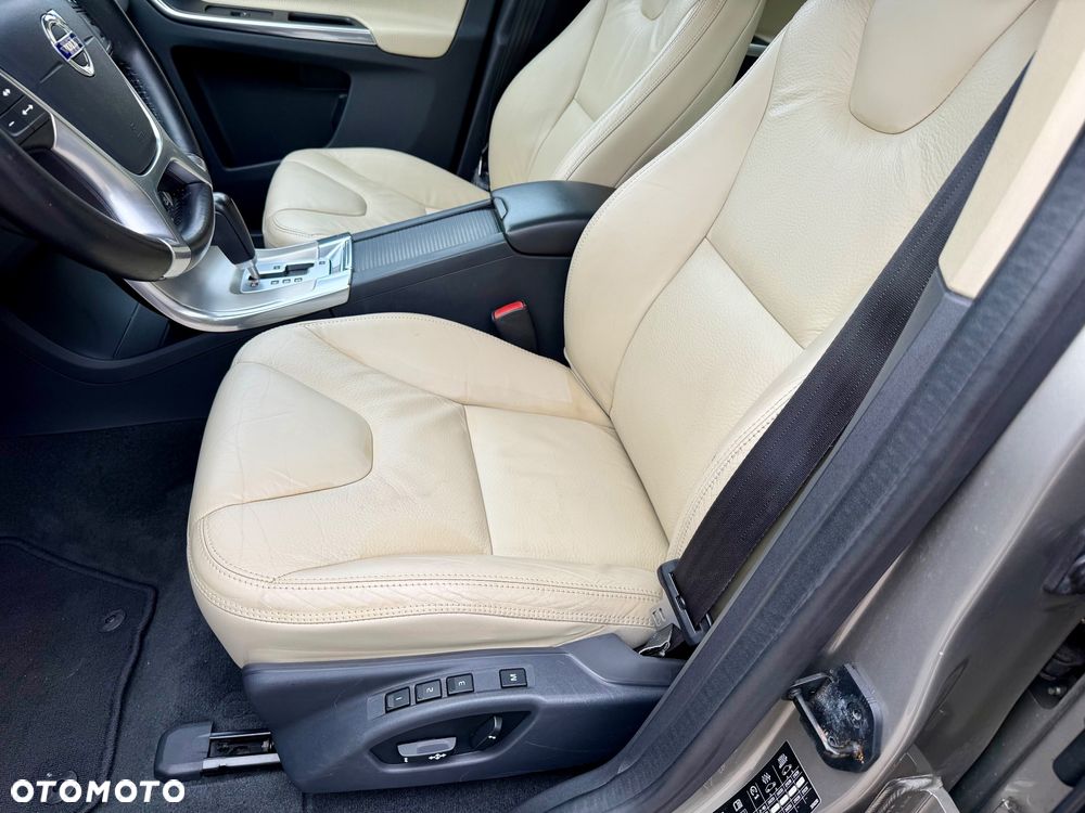 Volvo XC 60 - 19