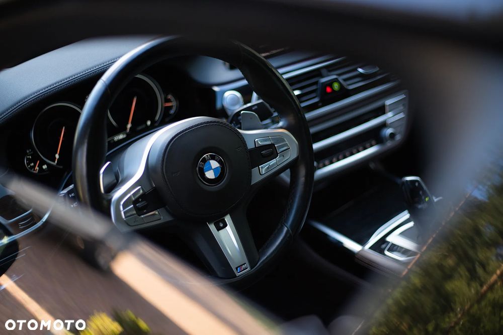 BMW Seria 7 - 12