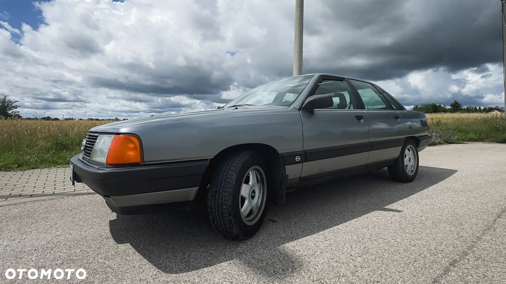 Audi 100 - 9