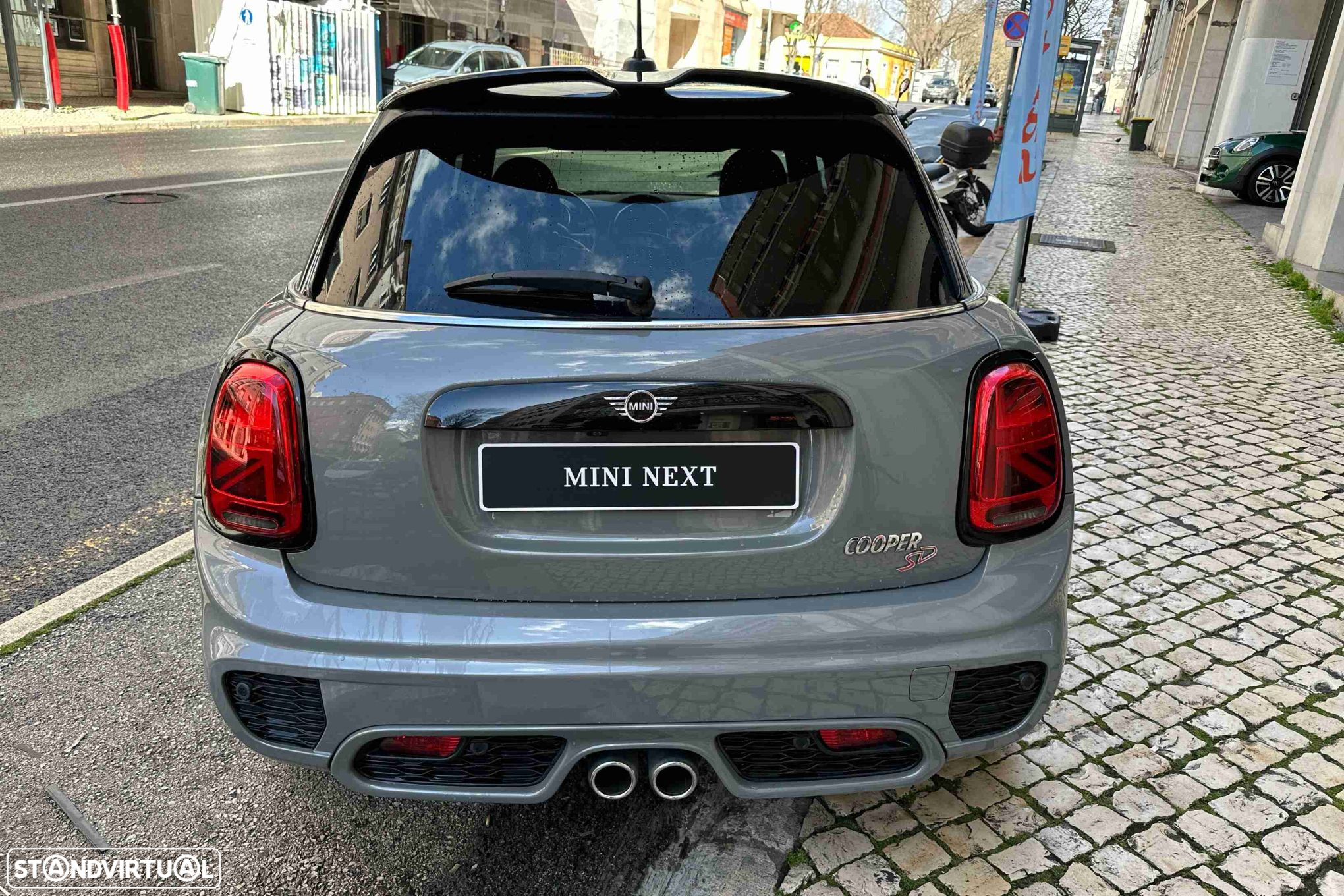 MINI 5 Portas Cooper SD Auto Desportiva - 4