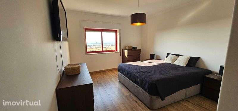 Apartamento T3 na Póvoa de Santa Iria - Grande imagem: 2/4