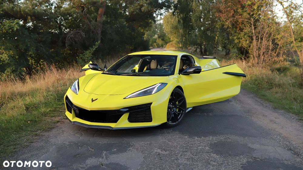 Chevrolet Corvette - 7