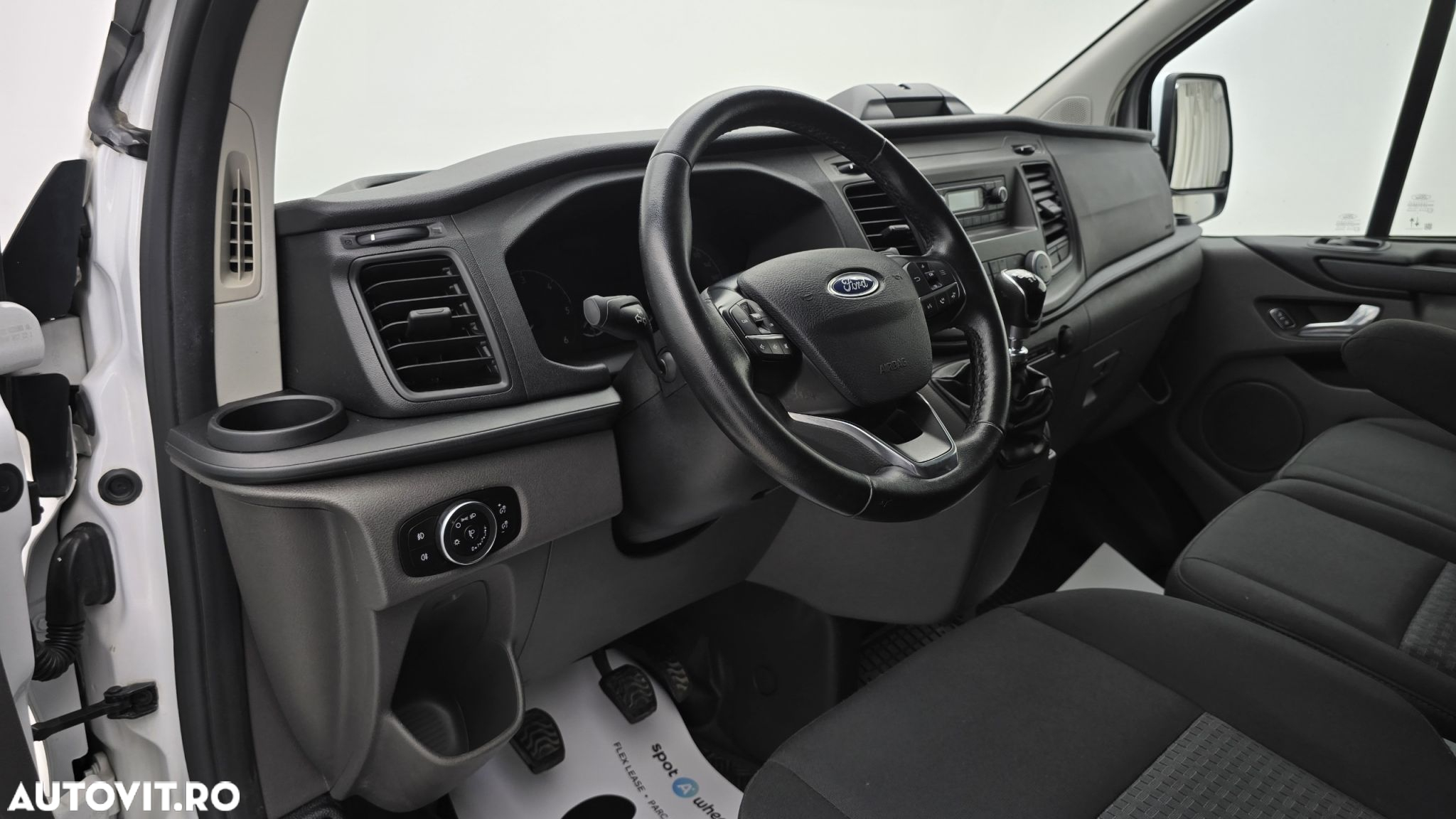 Ford Transit Custom - 13
