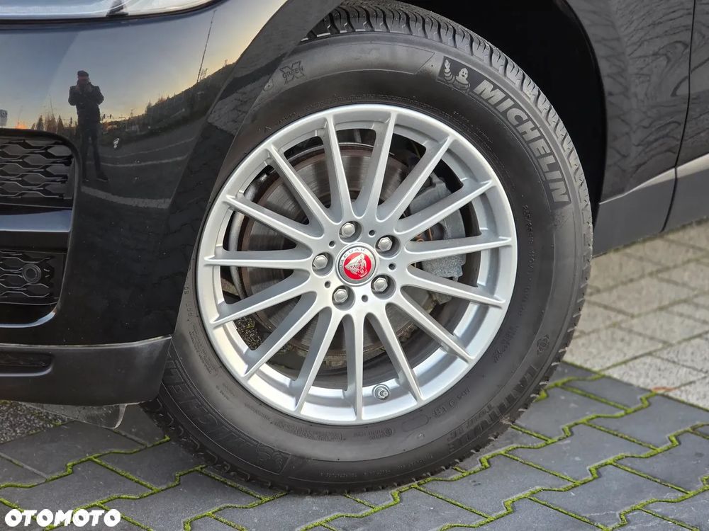 Jaguar F-Pace 2.0 i4D AWD Prestige - 35