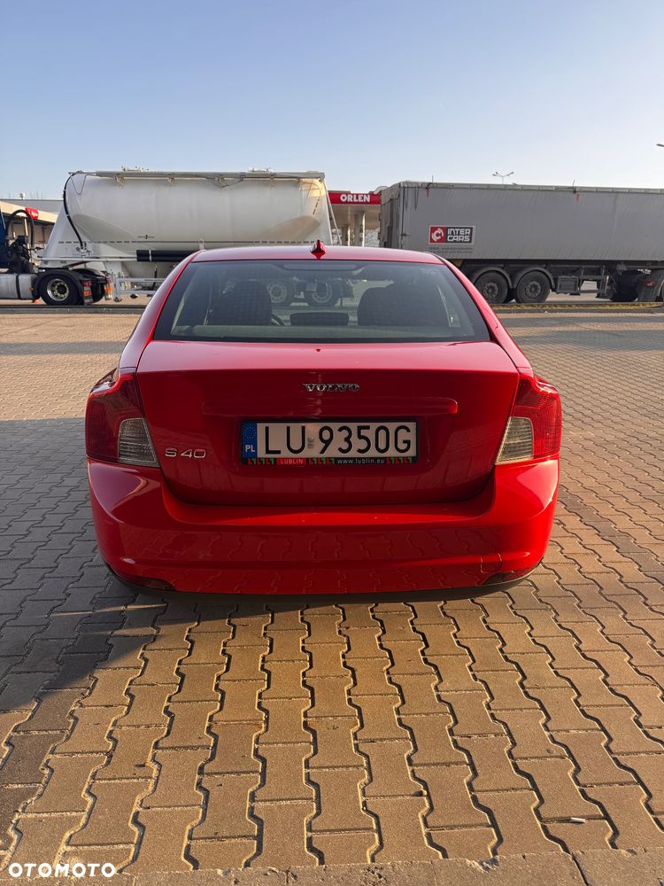 Volvo S40 1.6 - 11