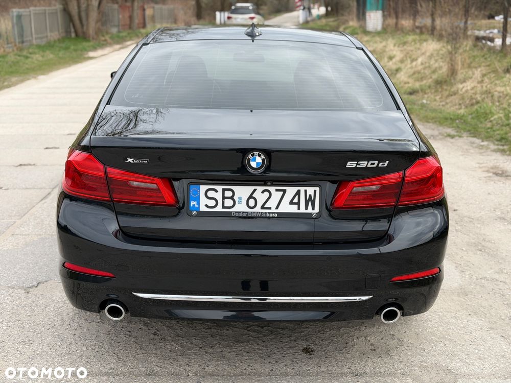 BMW Seria 5 530d xDrive Luxury Line - 13