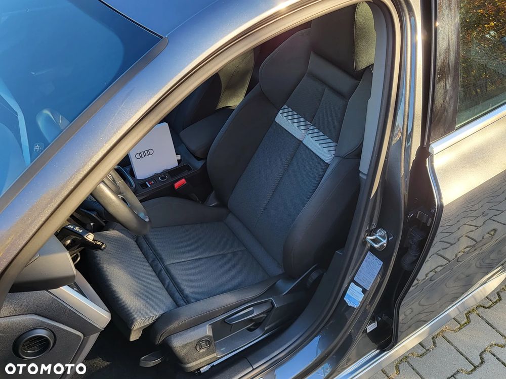 Audi A3 Sportback 35 TFSI mHEV S Line S tronic - 11
