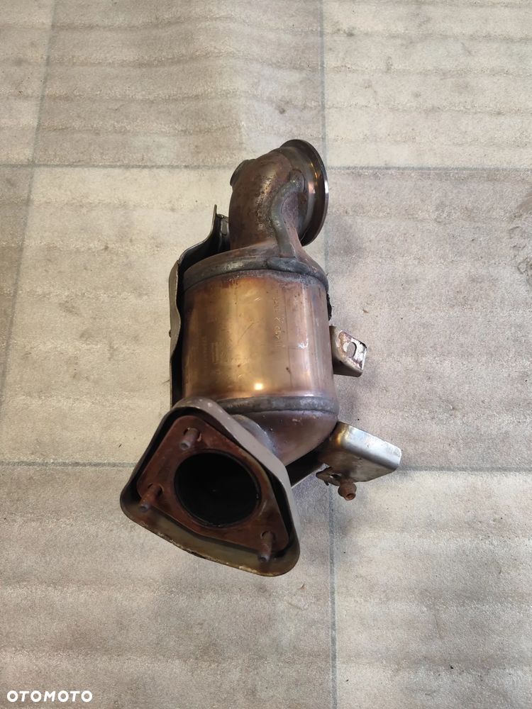 Katalizator Opel Astra J Meriva B Corsa 1.4 Turbo