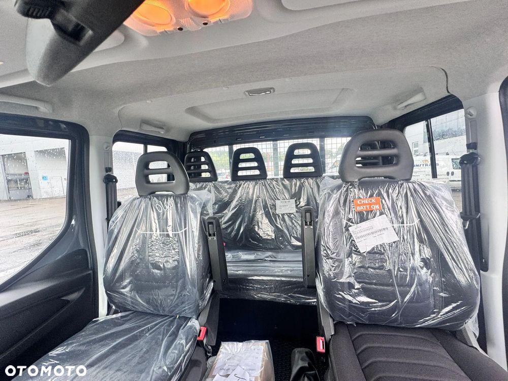 Iveco Daily wywrotka DMC 3500kg - od ręki!! Dostępne również wersje bez drugiego rzędu siedzeń oraz DMC 5000kg - 9