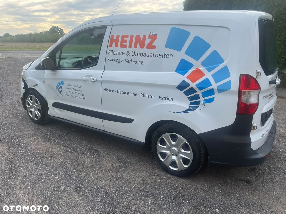 Ford Transit Courier - 6