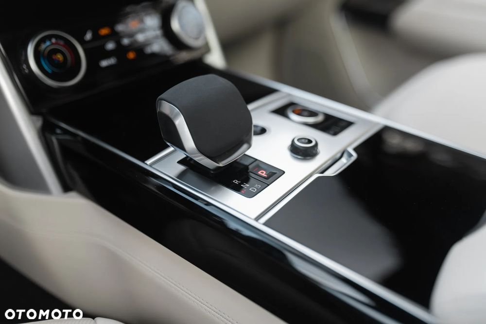 Land Rover Range Rover - 27