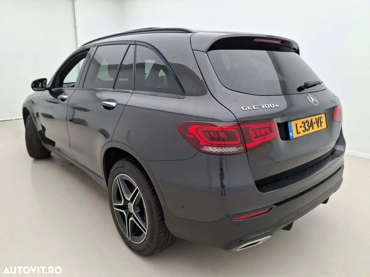 Mercedes-Benz GLC 300 de 4Matic 9G-TRONIC AMG Line Plus - 4