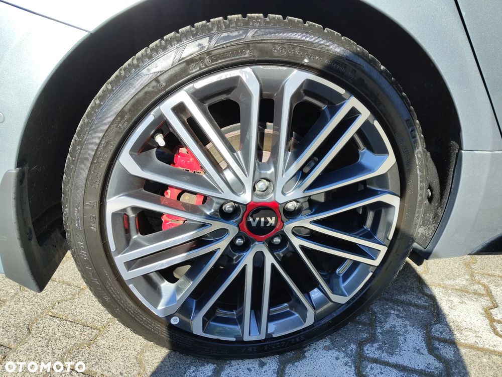 Kia ProCeed 1.6 T-GDI GT DCT - 12