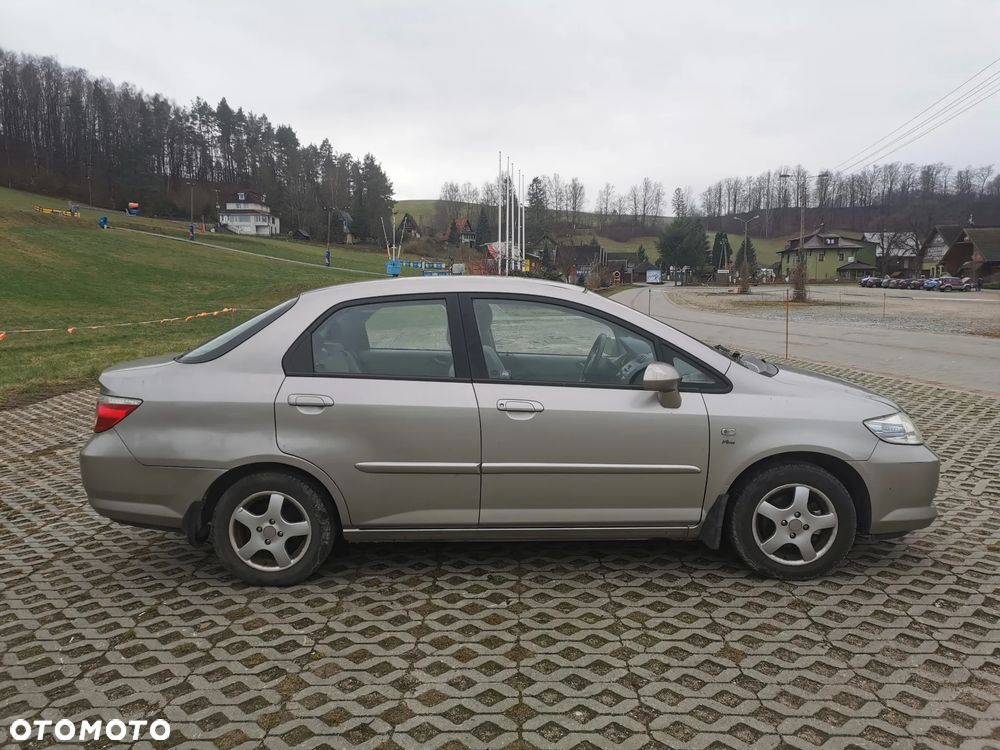 Honda City 1.4 Comfort - 5