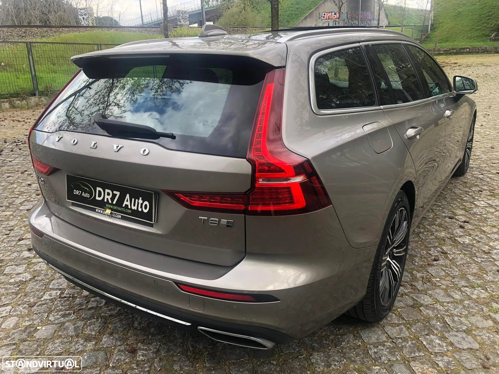 Volvo V60 2.0 T8 AWD TE Inscription - 11