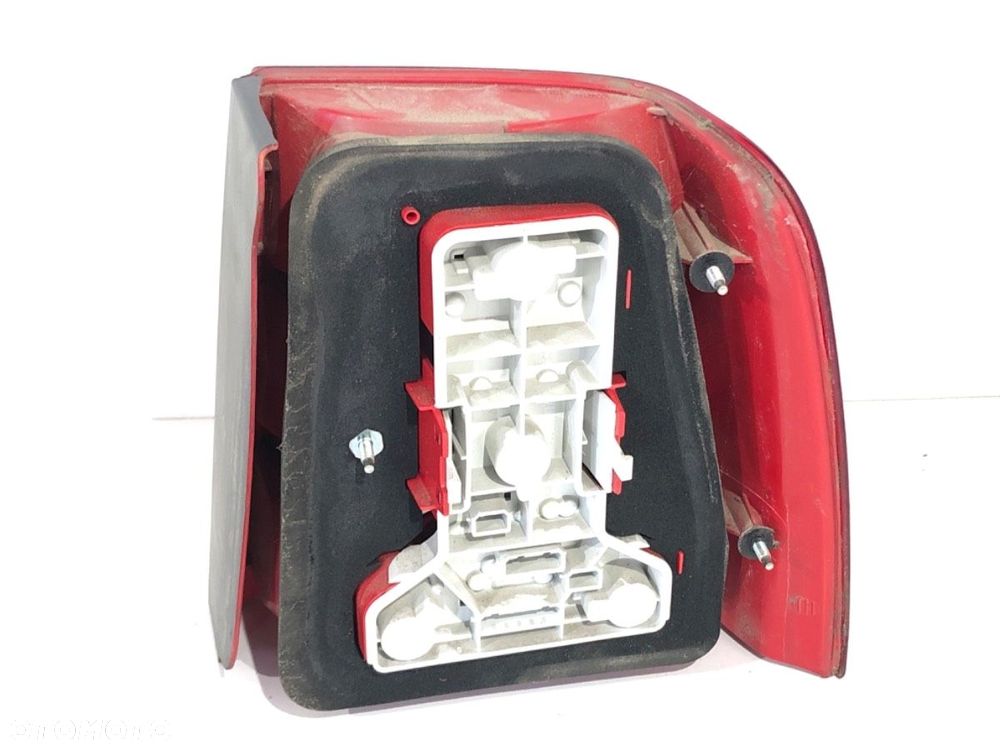 LAMPA LEWY TYŁ  VW PASSAT B5 (3B2) 1996 - 2001 1.8 92 kW [125 KM] benzyna 1996 - 2000 - 2