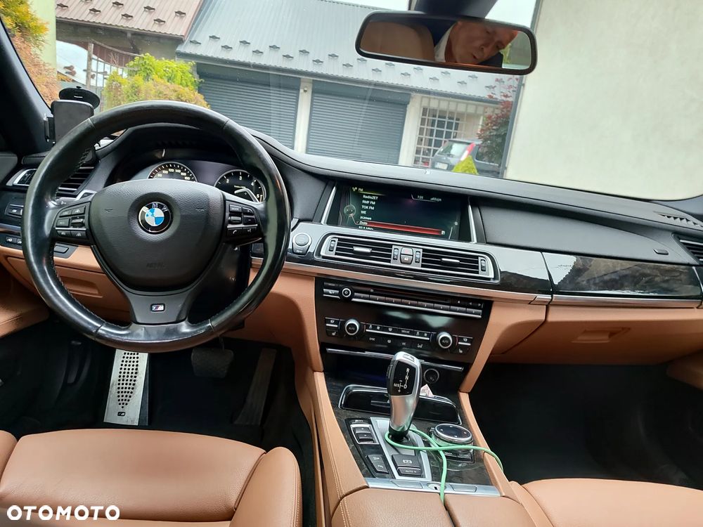BMW Seria 7 740d xDrive - 6