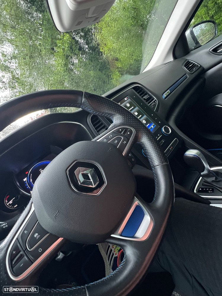 Renault Mégane TCe 160 GPF EDC R.S. LINE - 39