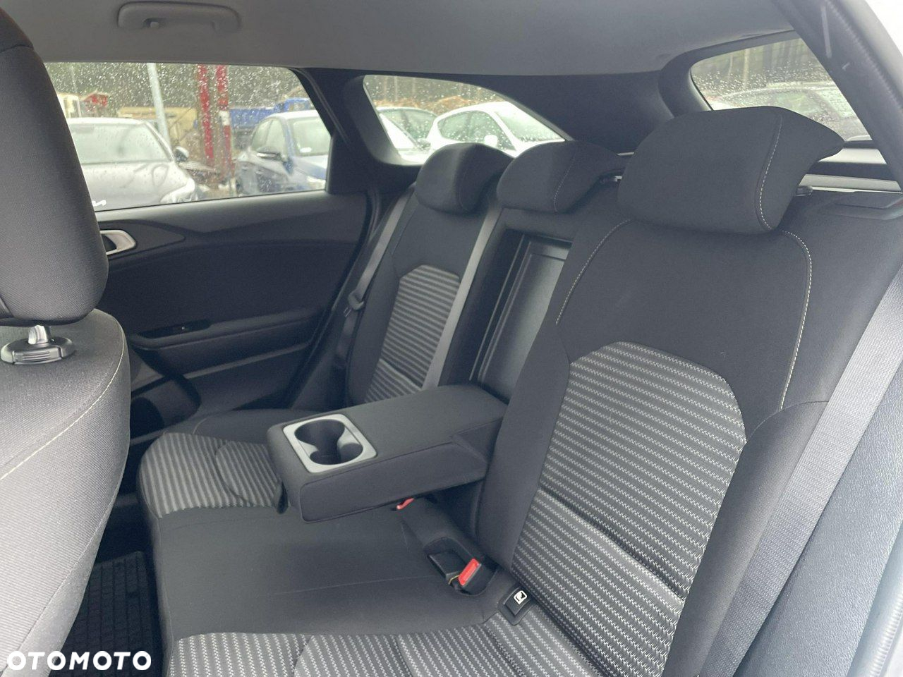 Kia Ceed - 16