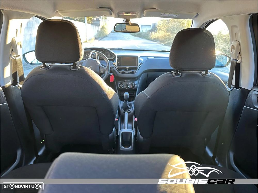 Peugeot 208 1.2 PureTech Signature - 13