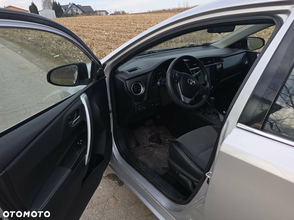 Toyota Auris 1.6 Premium Comfort MS - 7