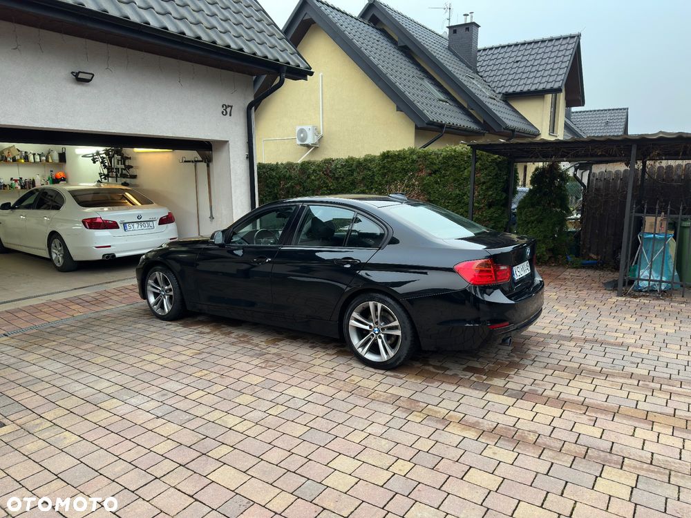 BMW Seria 3 320d DPF Edition Sport - 11