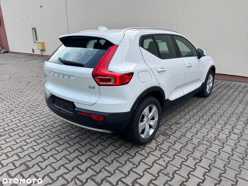 Volvo XC 40 D3 Momentum Pro - 8