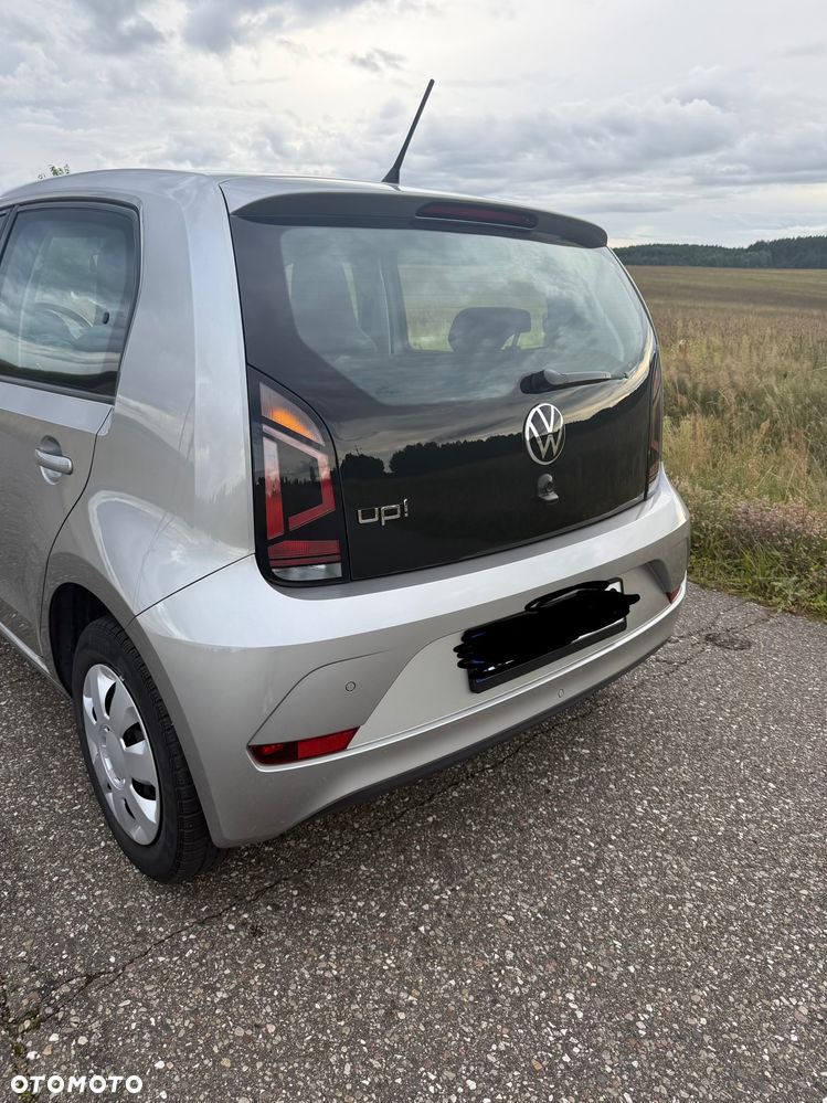 Volkswagen up! (BlueMotion Technology) move - 6