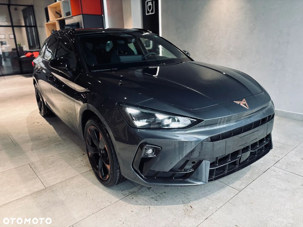 Cupra Leon Sportstourer - 2