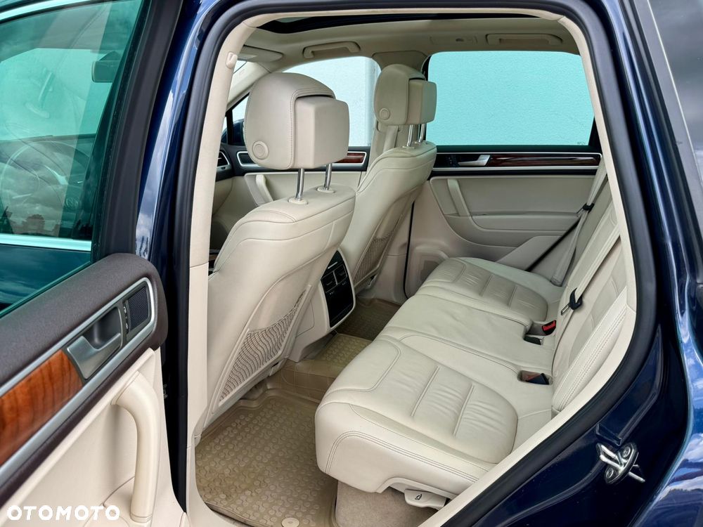 Volkswagen Touareg - 19