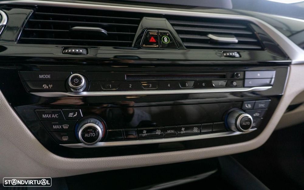 BMW 520 d Auto - 19