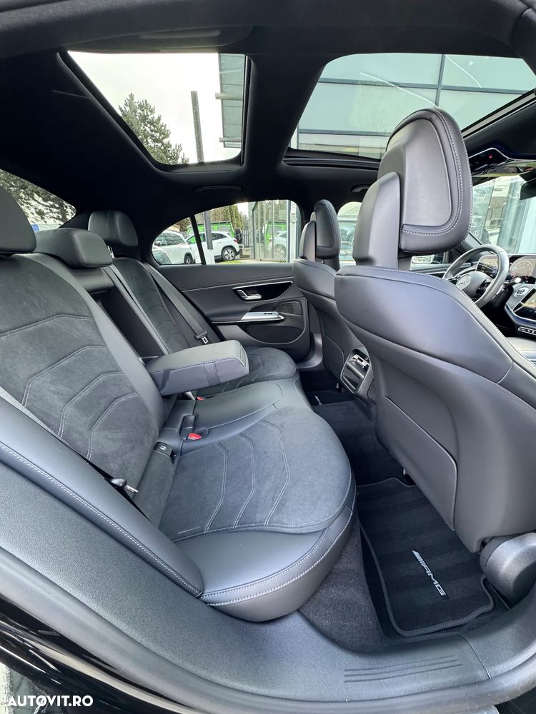 Mercedes-Benz E 200 4MATIC 9G-TRONIC AMG Line NIGHT Edition - 10