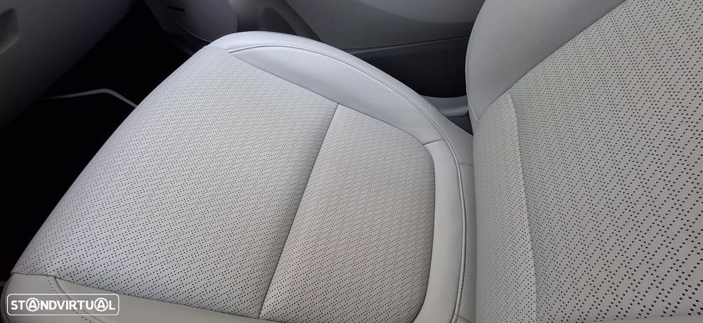 Hyundai Kauai 64 kWh Premium+P.Premium - 35