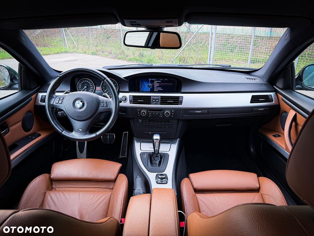 BMW Seria 3 325i M Sport Edition - 16