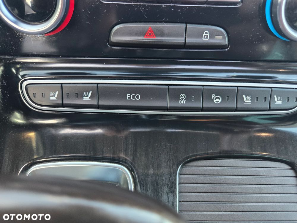 Renault Espace 1.6 dCi Energy Initiale Paris EDC 7os - 18