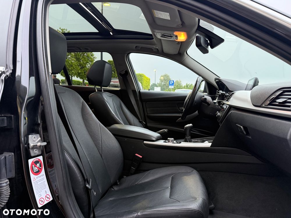 BMW Seria 3 320d Efficient Dynamics Edition - 13