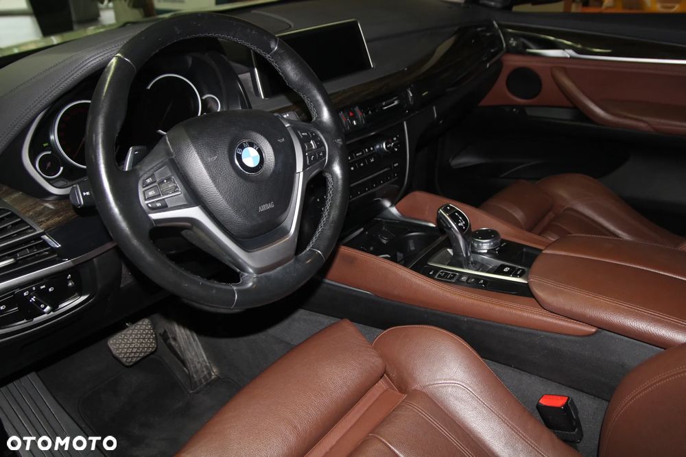 BMW X6 35i xDrive - 9