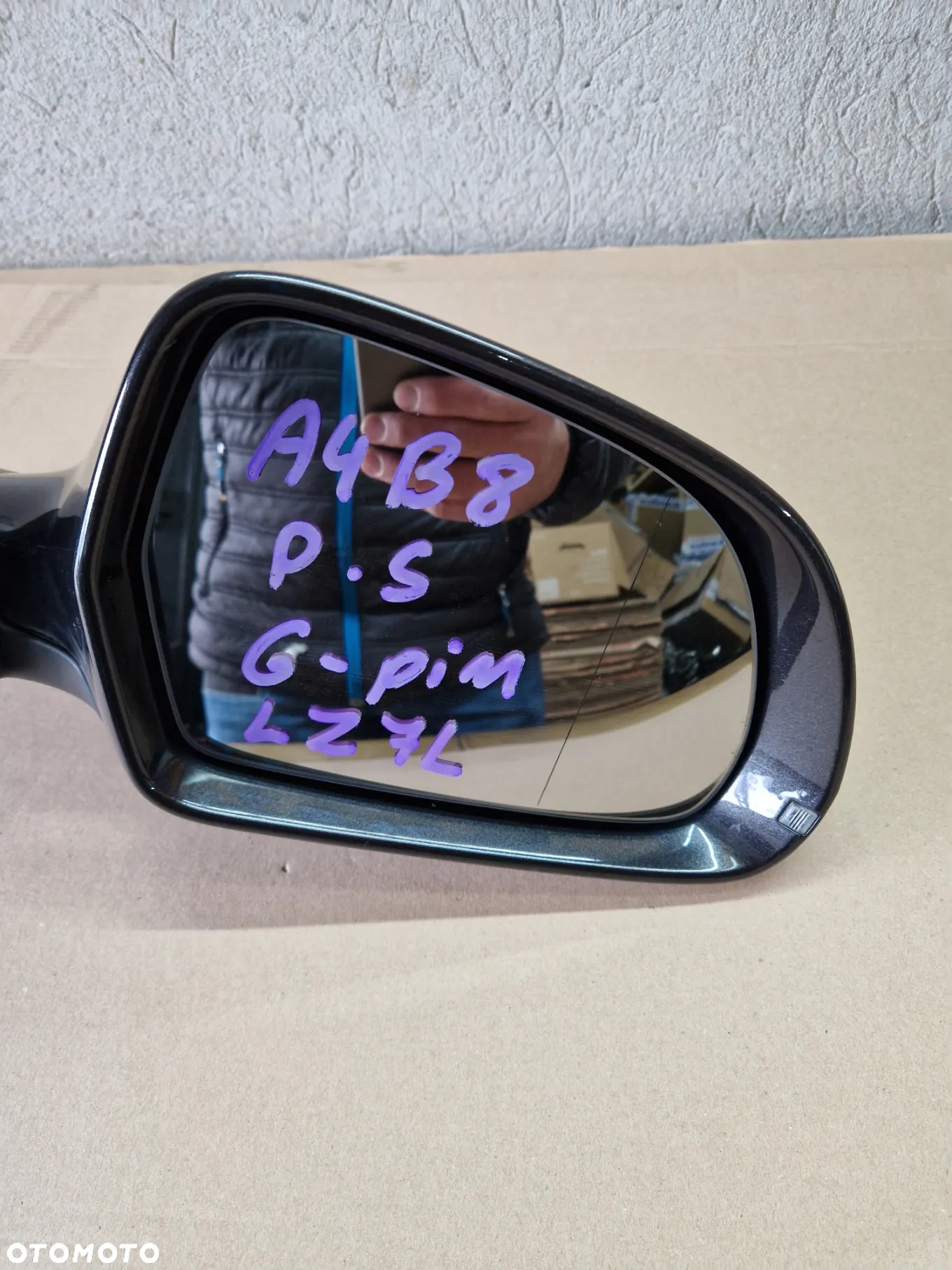 LUSTERKO PRAWE AUDI A4 B8 6-PIN 2008r 2011r - 7