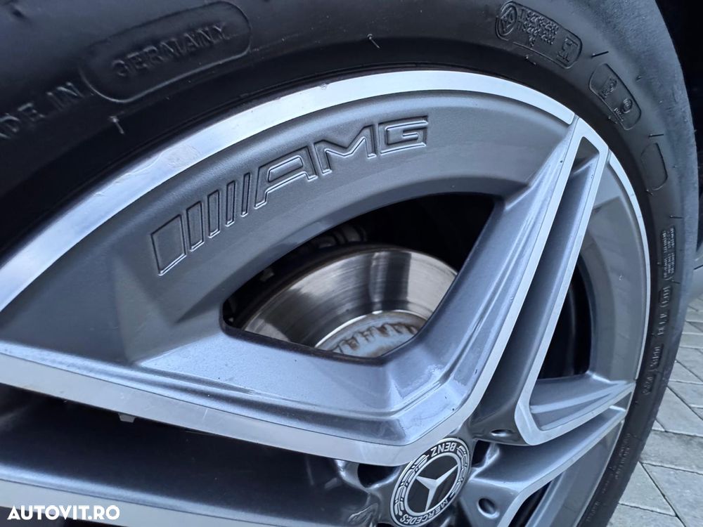 Mercedes-Benz GLC - 7