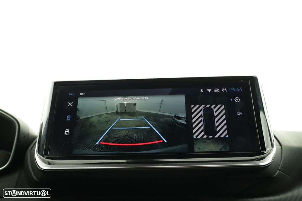 Peugeot 2008 1.2 PureTech Allure - 12