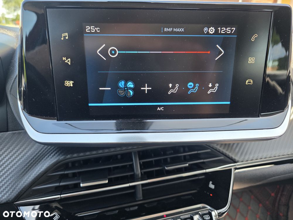 Peugeot 2008 PureTech 100 Allure - 15