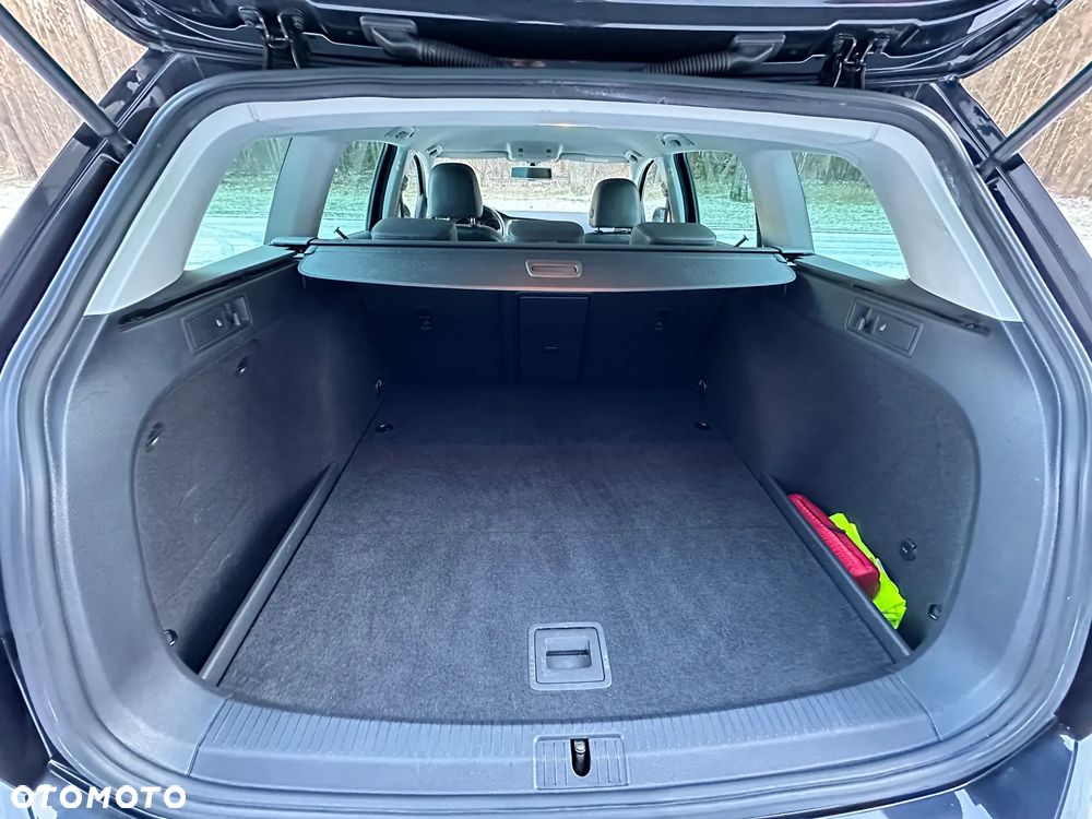 Volkswagen Golf 2.0 TDI (BlueMotion Technology) Comfortline - 19