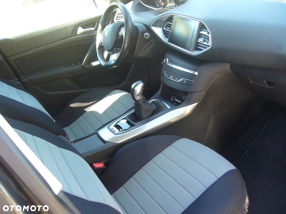 Peugeot 308 1.2 PureTech Active S&S - 11