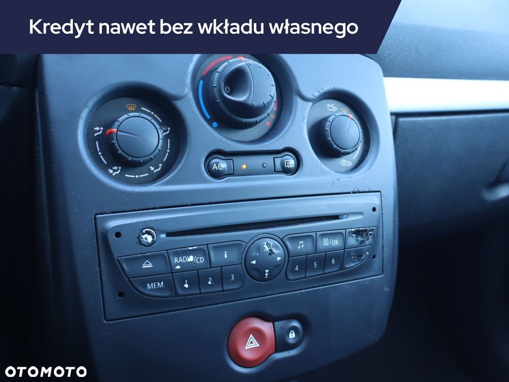 Renault Clio - 15
