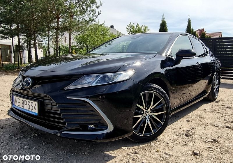 Toyota Camry - 1